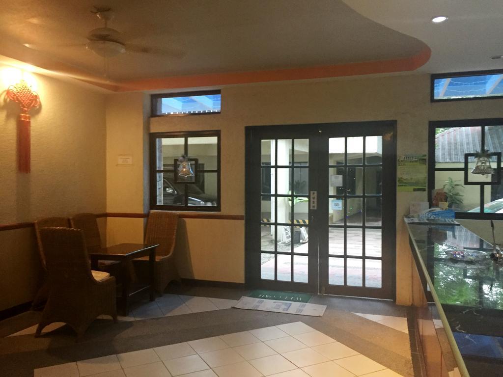 Park Hill Hotel Lapu-Lapu City Kültér fotó